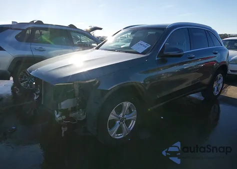 2018 Mercedes-Benz Glc 300 from USA, damaged, VIN WDC0G4JB1JV048284